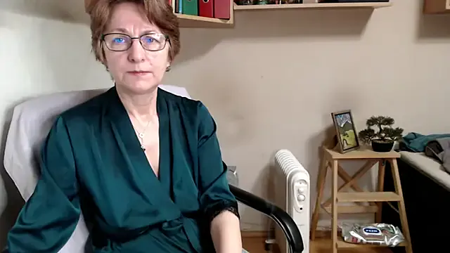 katemodel — naked dancing