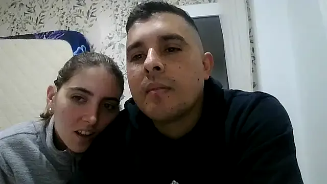 laparejaideal08 — usar mi consolador por  5 min