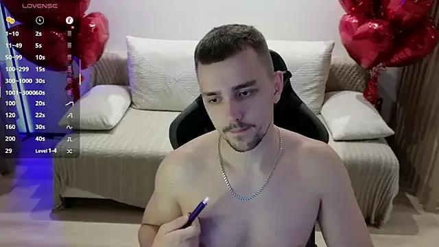 Larstar01 from StripChat