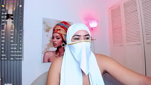 Layla_arabelle — Wiggle my booty 