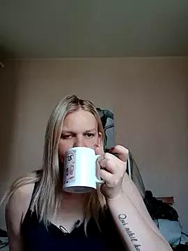 Sweet LeilaBlossom wants you to fuck her body now LeilaBlossom from StripChat