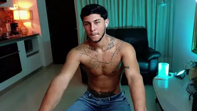 LeoCavalli_ from StripChat
