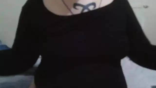 LolaXXDreams from StripChat