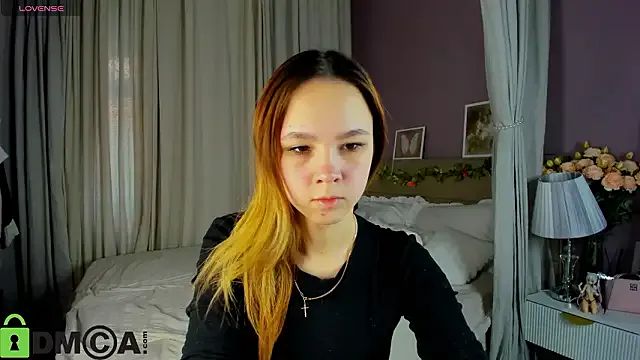 Lori_Blossom — Shake your chest near the camera