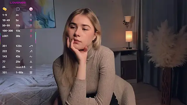 LuanaFincel — TONGUE PLAY + LIPS TEASE