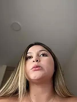 Watch StripChat's Lunablossom_ lunablossom_ from StripChat