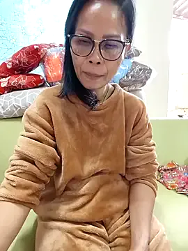 Mama_Eva_1 — Ass hole and open pussy