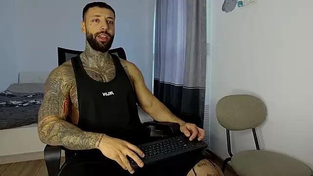 MasculineGuy99 from StripChat