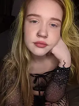 mattiethebaddieee — naked show