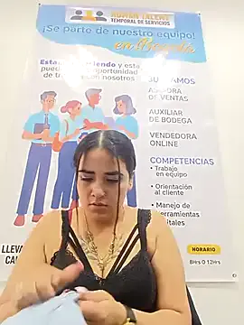 MAYE__13 — FUCK PUSSY WITH DOMI-SQUIRT-TICKET