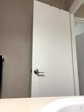 Discover StripChat's MdotShilong MdotShilong from StripChat