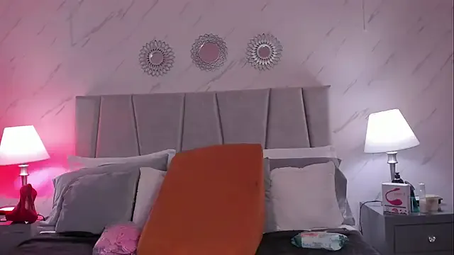 StripChat Michell_Monet is Freechat Michell_Monet — plug in ass and oil