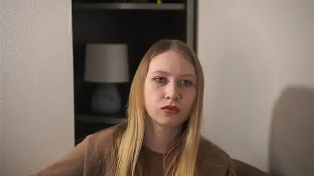 MiHabeck — take off my shorts