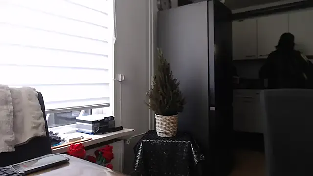 MilfGina — Swing Tied Titties