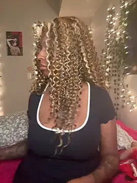 MistiSavannah — Happy Valentines  Day