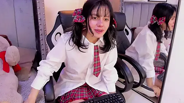 StripChat Miyu_Komori is Freechat Miyu_Komori — Spread my Ass + Spanks x5