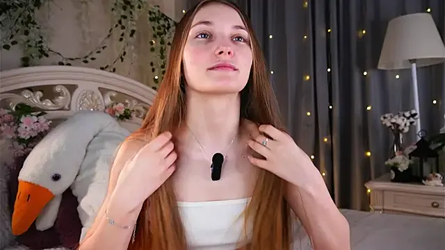 MonaEldon — Play with tits under the bra