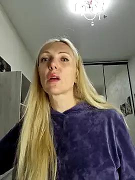 Hot Monna wants you to fuck her body now Monna from StripChat