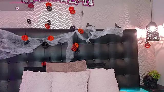 NaiaraMasson_ from StripChat