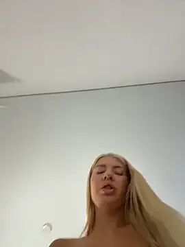 NewLale — Doggystyle