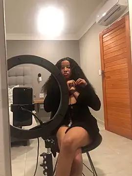 nickycozyxx1909 from StripChat