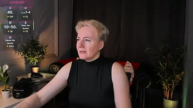 StripChat Nika_Smit is Freechat Nika_Smit — show off your beautiful ass