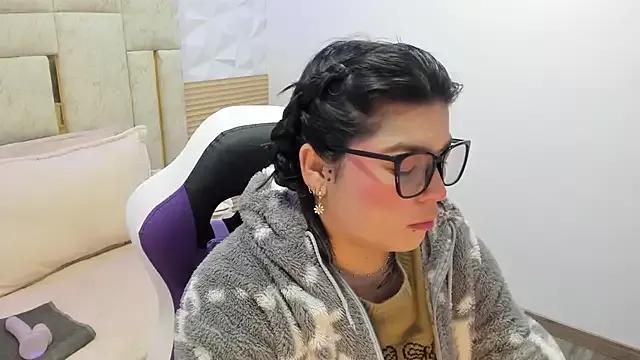 PauletteJ from StripChat