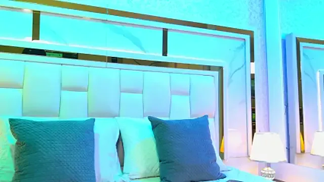 paulina_cano — passionate kiss