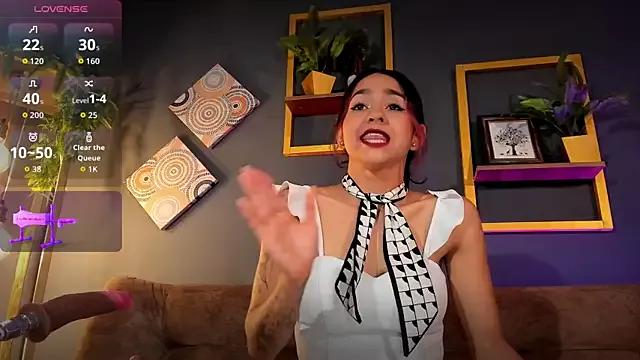 RACHELRUIZ from StripChat