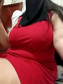 Ranya-50 from StripChat