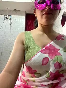 Red_Queen_11 from StripChat