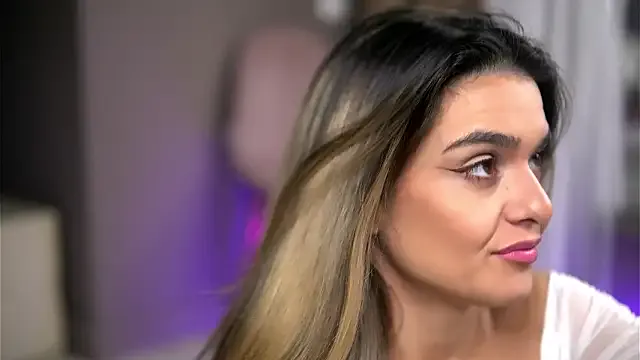 StripChat RobertaRosetti is Freechat RobertaRosetti — Orgasm o'clock