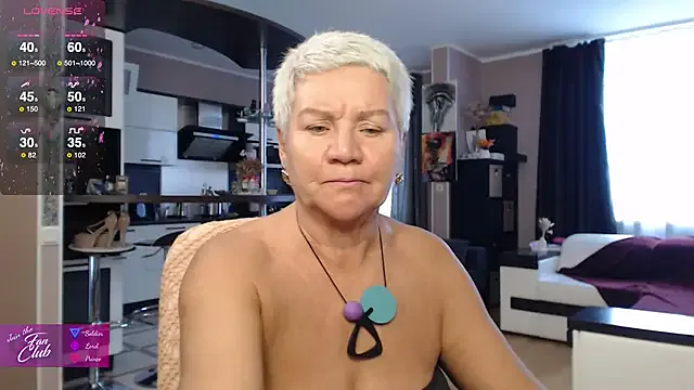 roxana_brooks — show legs