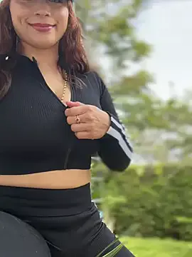 StripChat sahorix1 is Freechat sahorix1 — Bouncing with oil for you