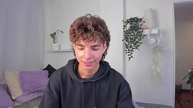 StripChat santy-kitty is Freechat santy-kitty — cum show