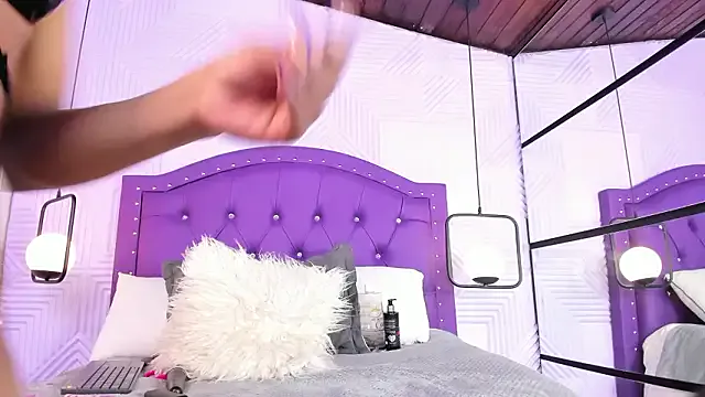 sarah_banks1 — doggy ass