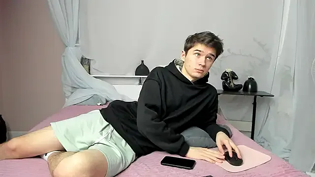 SherlockMax — cum show