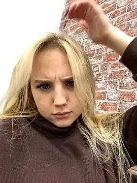 Cute Sky_Cutie wants you to fuck her body now Sky_Cutie from StripChat