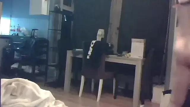 Slutviki69 from StripChat