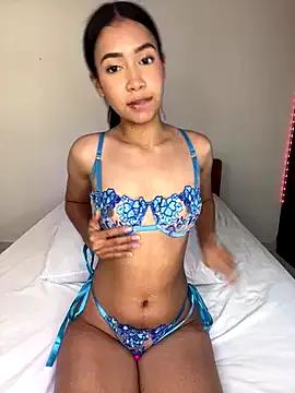 Soe_Love from StripChat