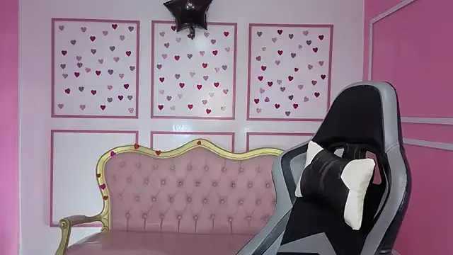 stephania_t — Submission on the floor