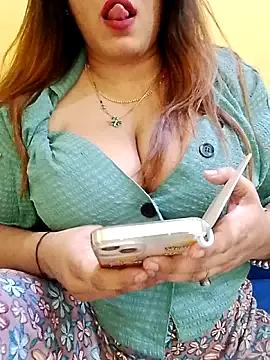 Suhana_Darling from StripChat