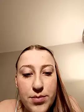 Susiee_Redd from StripChat