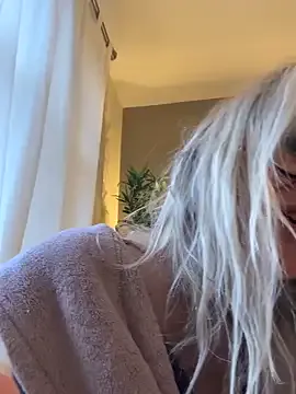 SuzieSub — Play with boobies spit n slap