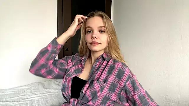 SweetAmelia69 from StripChat