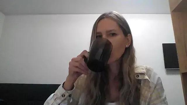 Tavriena from StripChat