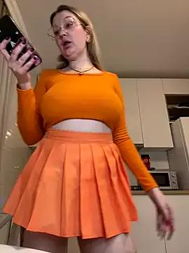 Sweet Teya_moon_ wants you to fuck their body now Teya_moon_ from StripChat