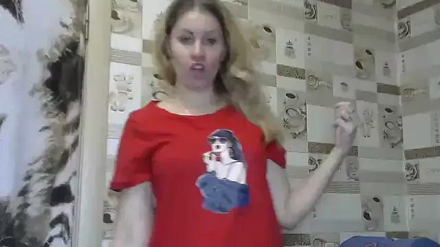 TherestlessKitty from StripChat