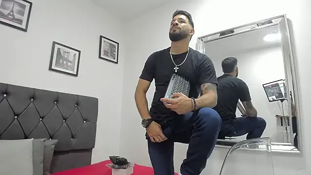 Thiagogomez — take off my shirt for you