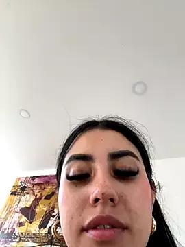 Join Victoria_alson, she wants to masturbate for you Victoria_alson from StripChat